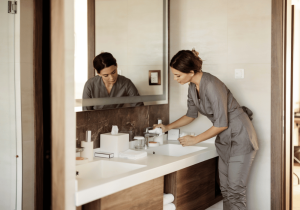 sustainable shower soap dispensers hygiene clean bathroom refillable shower soap dispensers